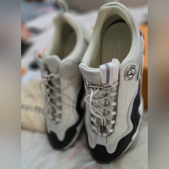 Louis Vuitton Shoes - Louis Vuitton Sneakers